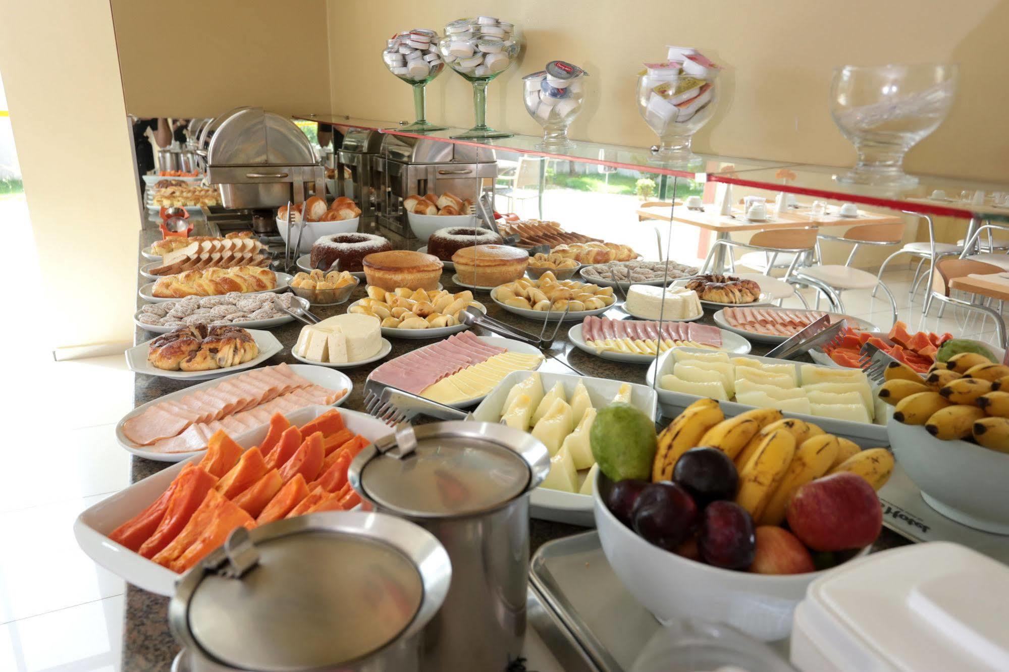 Agua Branca Park Hotel อาราซาตูบา ภายนอก รูปภาพ