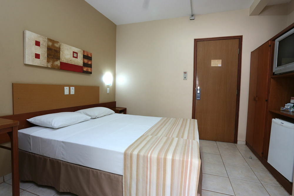 Agua Branca Park Hotel อาราซาตูบา ภายนอก รูปภาพ